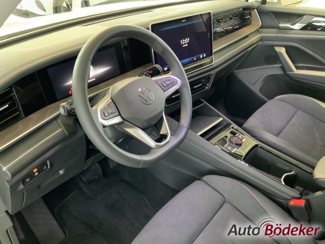 Volkswagen Tayron 1.5 eTSI DSG Elegance Bluetooth Navi LED