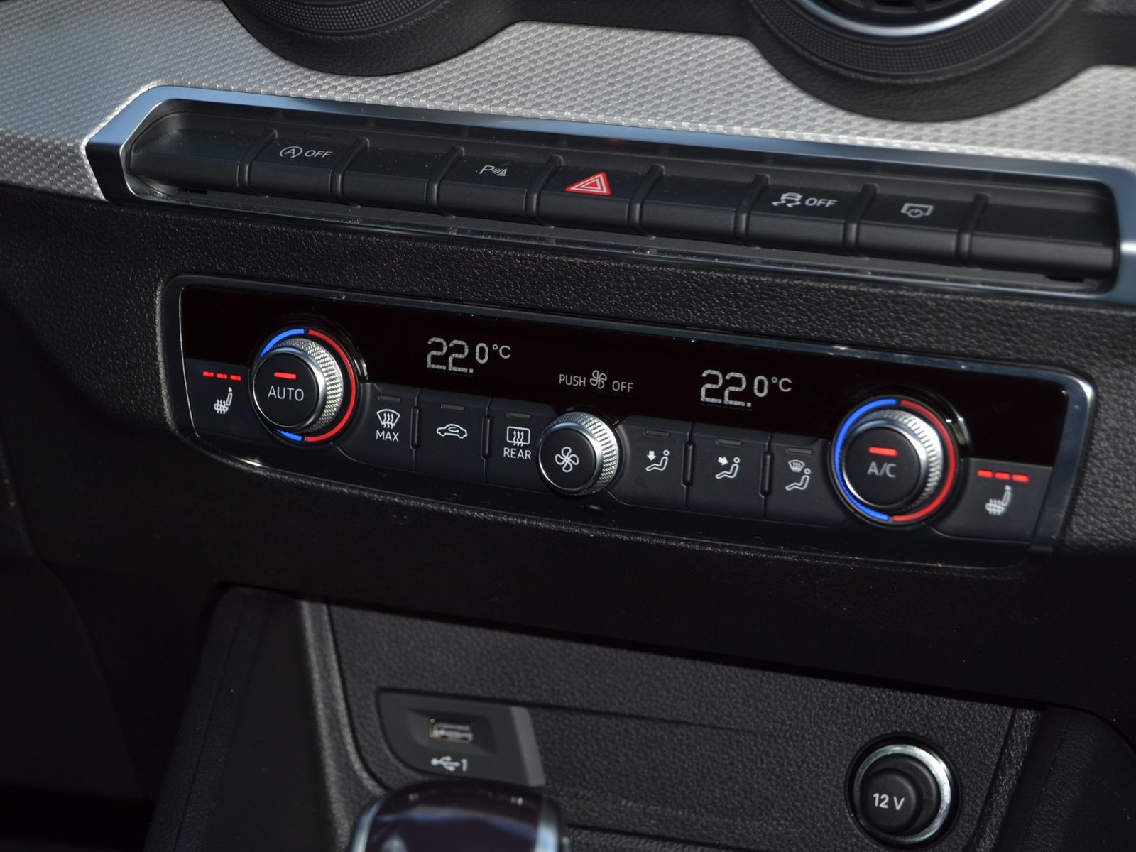 Q2 35 TFSI S-tronic Advanced AHK/MATRIX-LED/RFK/