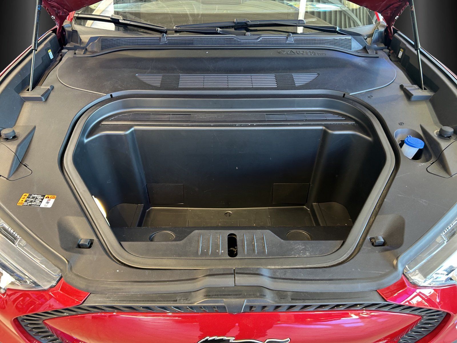 Fahrzeugabbildung Ford Mustang MACH-E Heckantrieb Extended Range Panora