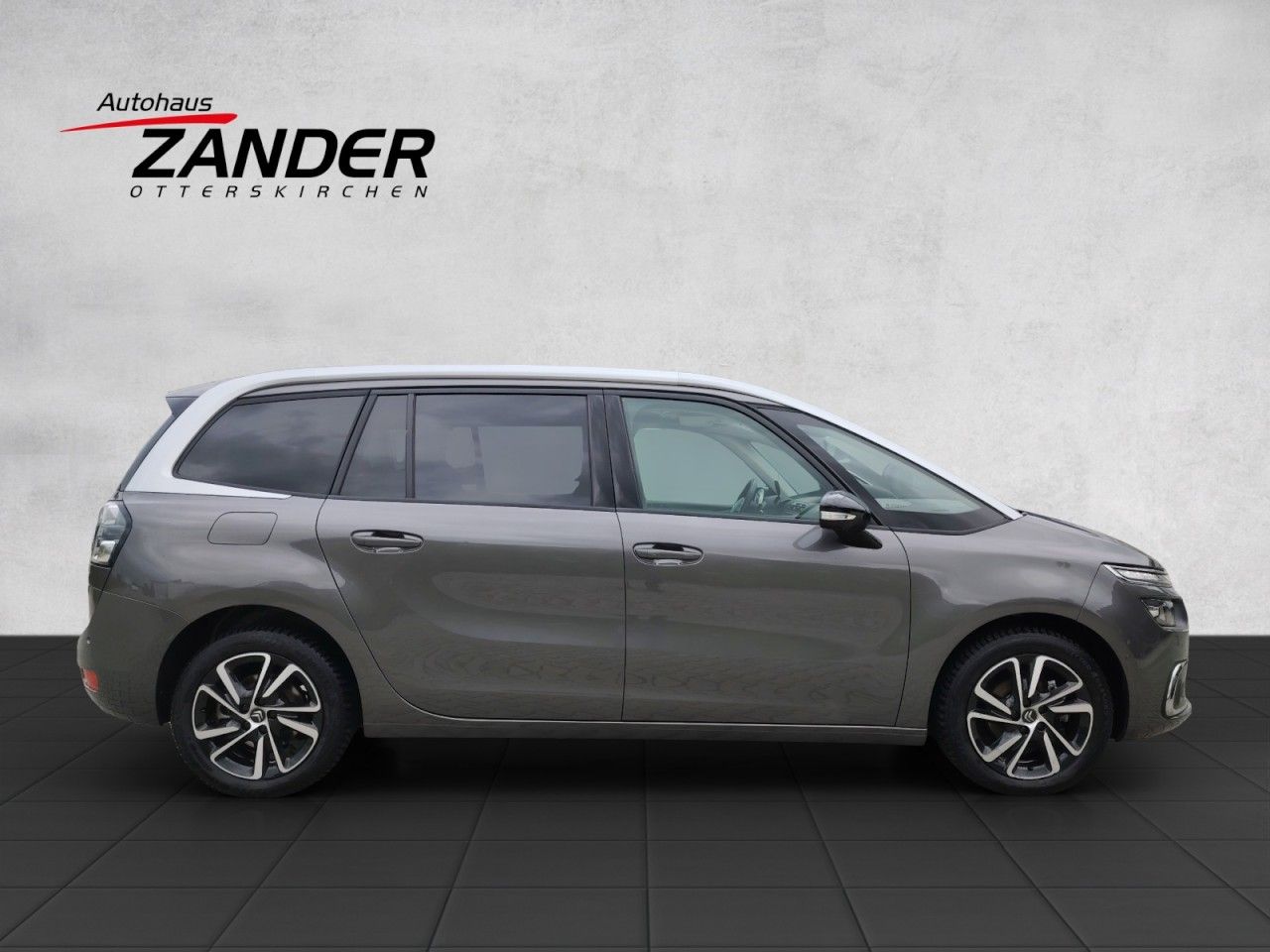 Fahrzeugabbildung Citroën Grand C4 Picasso/Spacetourer Shine Pack 7-Sitzer