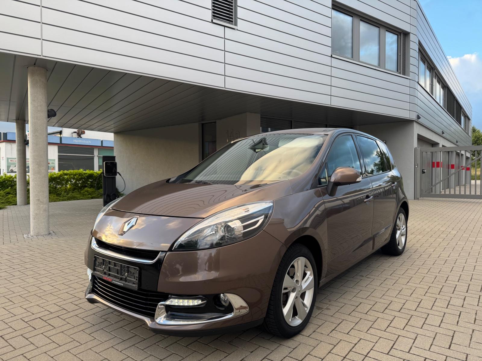 Renault Scenic III Dynamique NAVI TÜV NEU EINPARKSENSORE