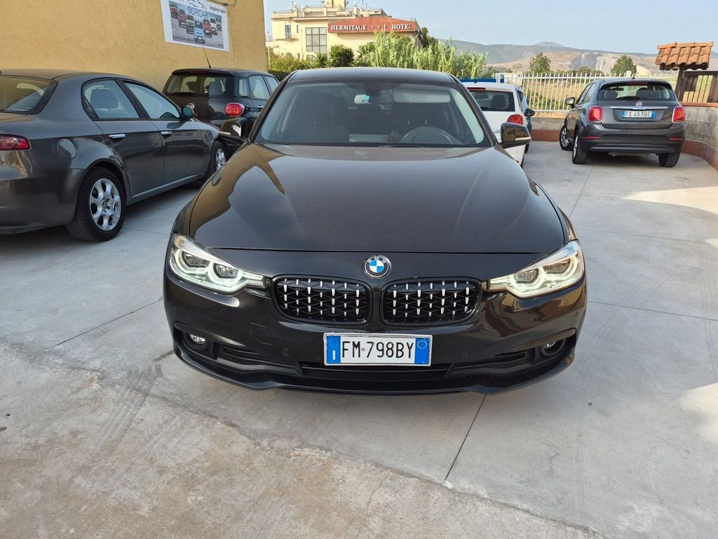Image of BMW 320