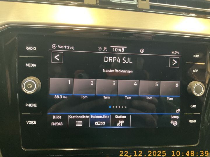Fahrzeugabbildung Volkswagen Passat Variant Elegance TSI DSG *AHK*Navi*Cam*
