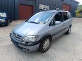 Opel Zafira 2.0 DTI 16V Comfort - Opel Zafira aus 2003: 2.2
