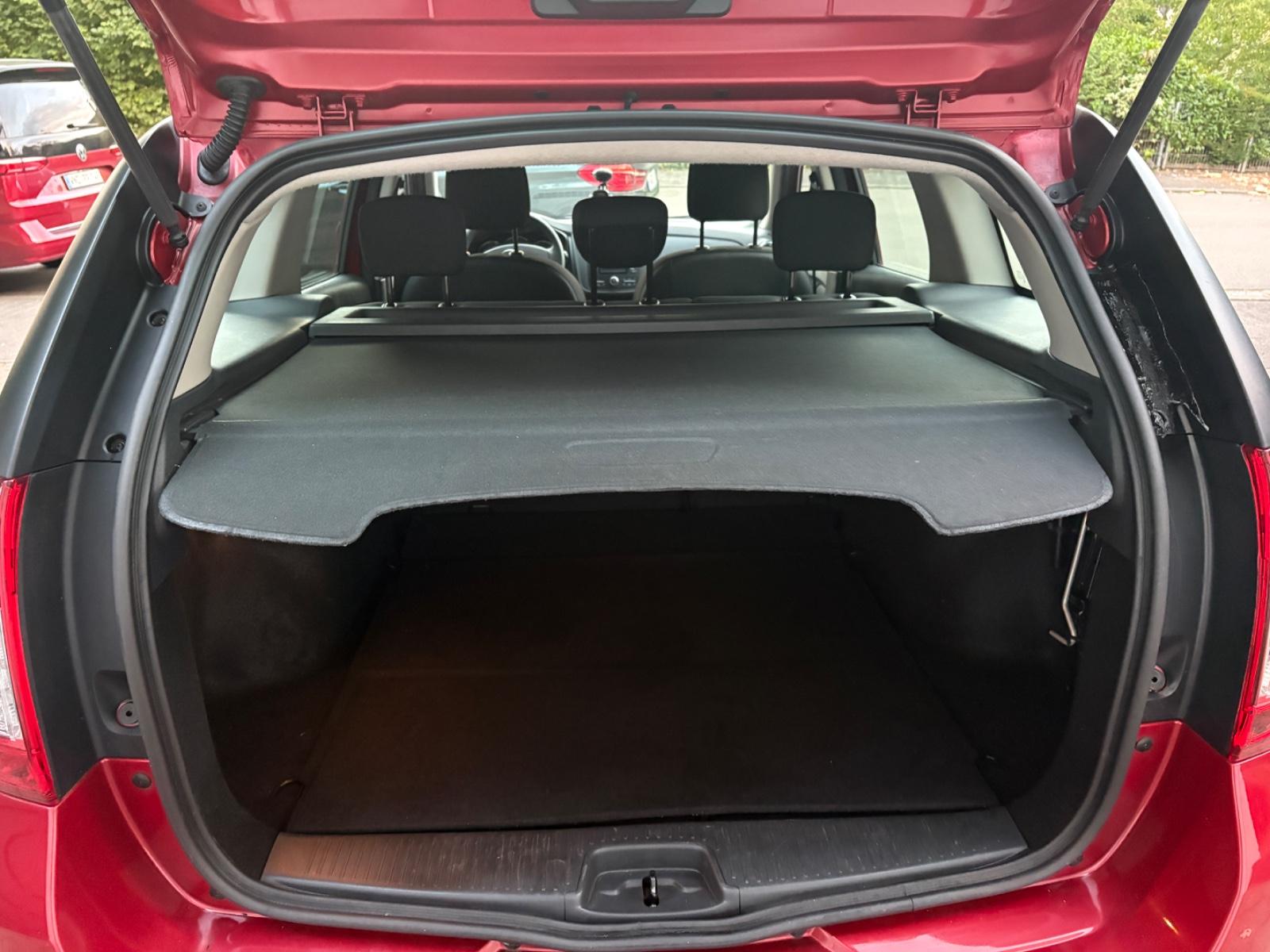 Dacia Logan 2015 — photo 15