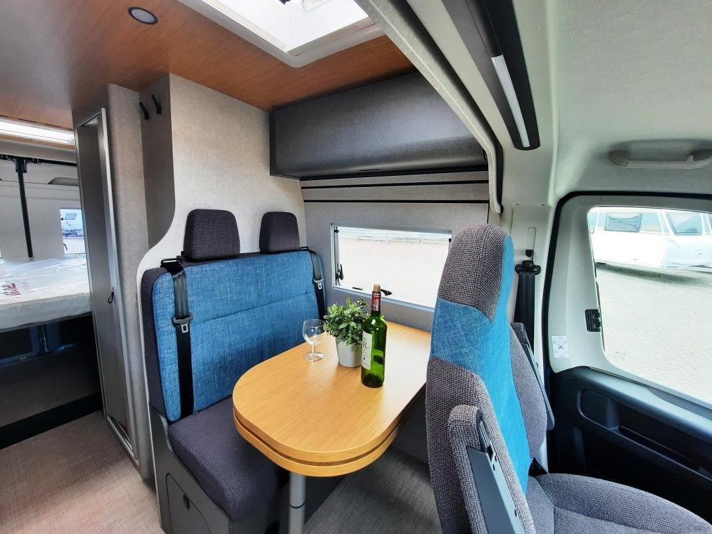 Fahrzeug Übersicht 8 Fahrzeugabbildung HYMER / ERIBA / HYMERCAR Camper Van Redwood 600 Verfüg./Sparen Sie 4.550,