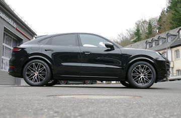 Porsche Cayenne Coupe E-Hybrid Black Edition*HA-Lenkung*