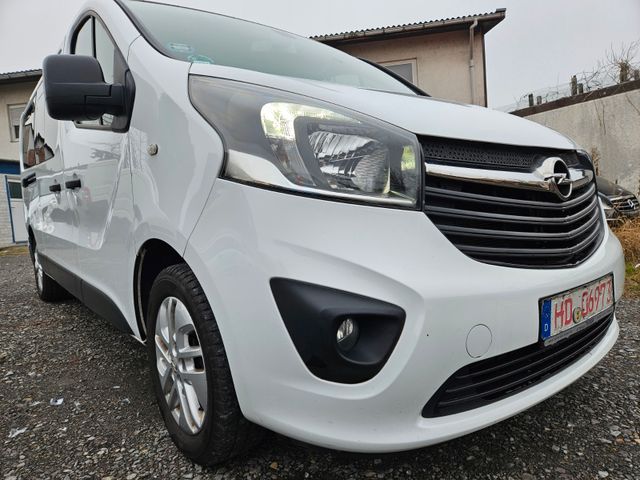 Opel Vivaro 9Sitzer biTurbo145 ps 1.6 diesel