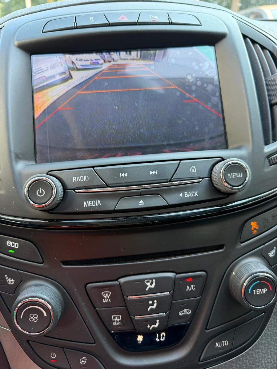 Opel Insignia A Lim. Kamera Navi PDC Tüv Insp. Neu