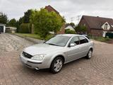 Ford Mondeo 1.8 Ghia 92Kw Schalter Klima S... - Ford Mondeo aus 2002: Ghia