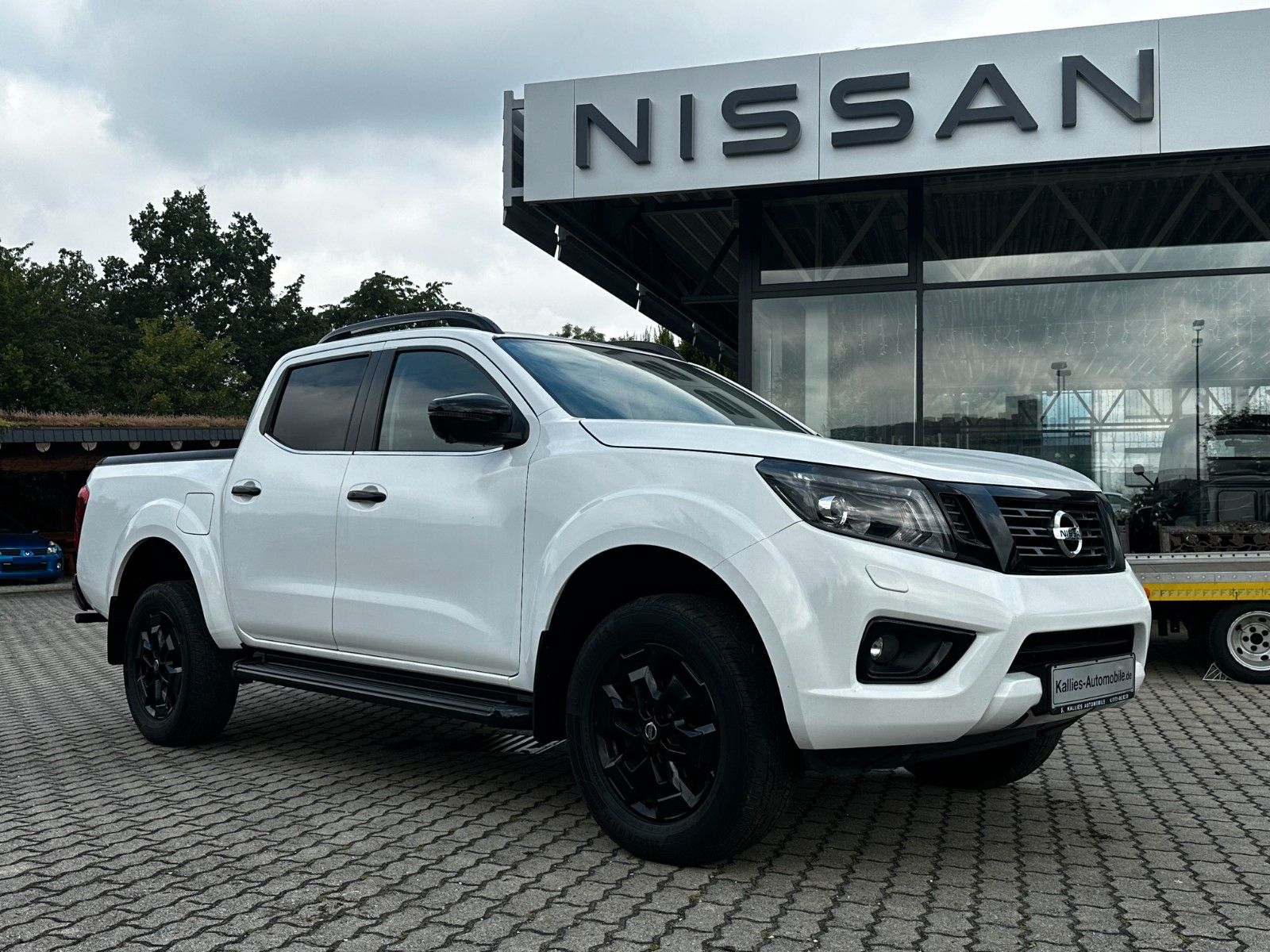 Fahrzeugabbildung Nissan Navara NP300 N-Guard Double Cab 4x4