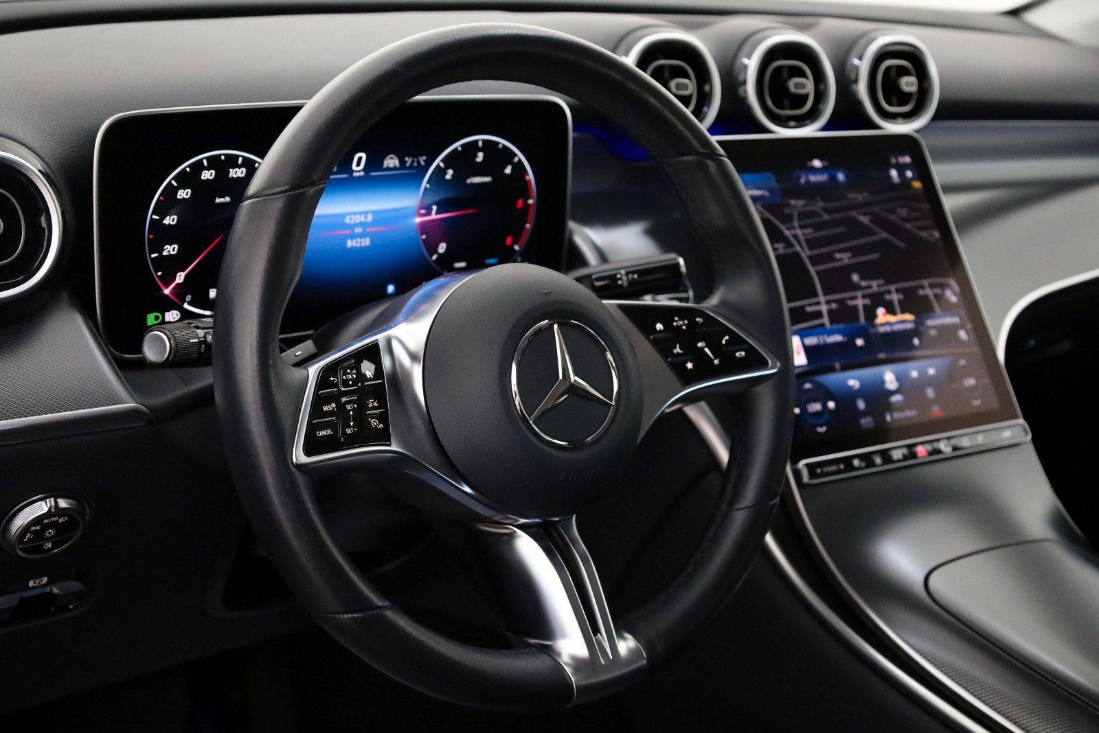 Fahrzeugabbildung Mercedes-Benz GLC 220d 4M T.Leder,Navi,Digital Light,Park/Memo