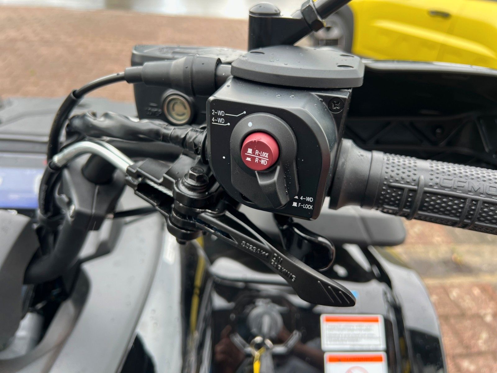 Fahrzeugabbildung CFMOTO CFMOTO CFORCE 520 L ABS