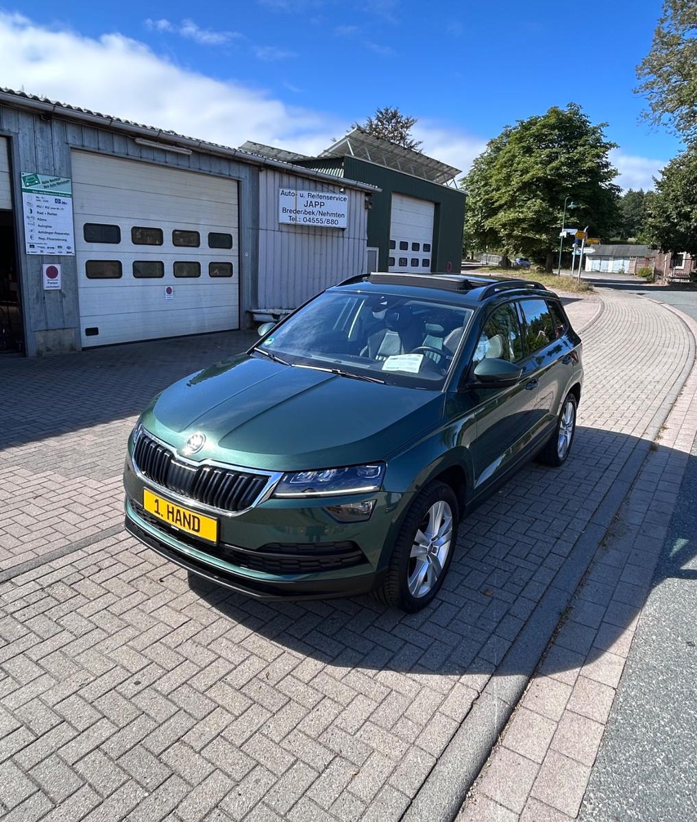 Skoda Karoq 1. HAND - AUTOMATIK - ALLRAD - KAMERA-LED