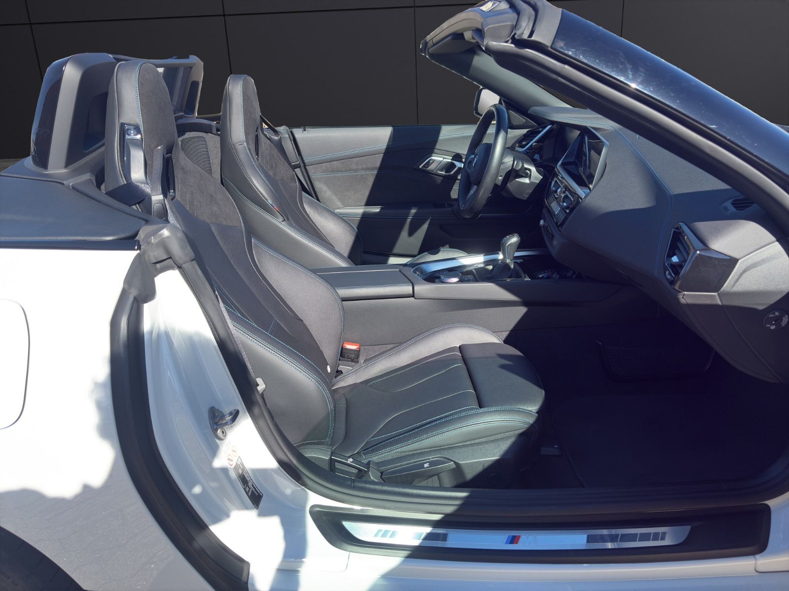Fahrzeugabbildung BMW Z4 Roadster sDrive 20i M Sport/Shadow/Apple/Navi