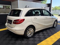 MERCEDES-BENZ B220 4Matic/KAMERA/ILS/TOTWI/