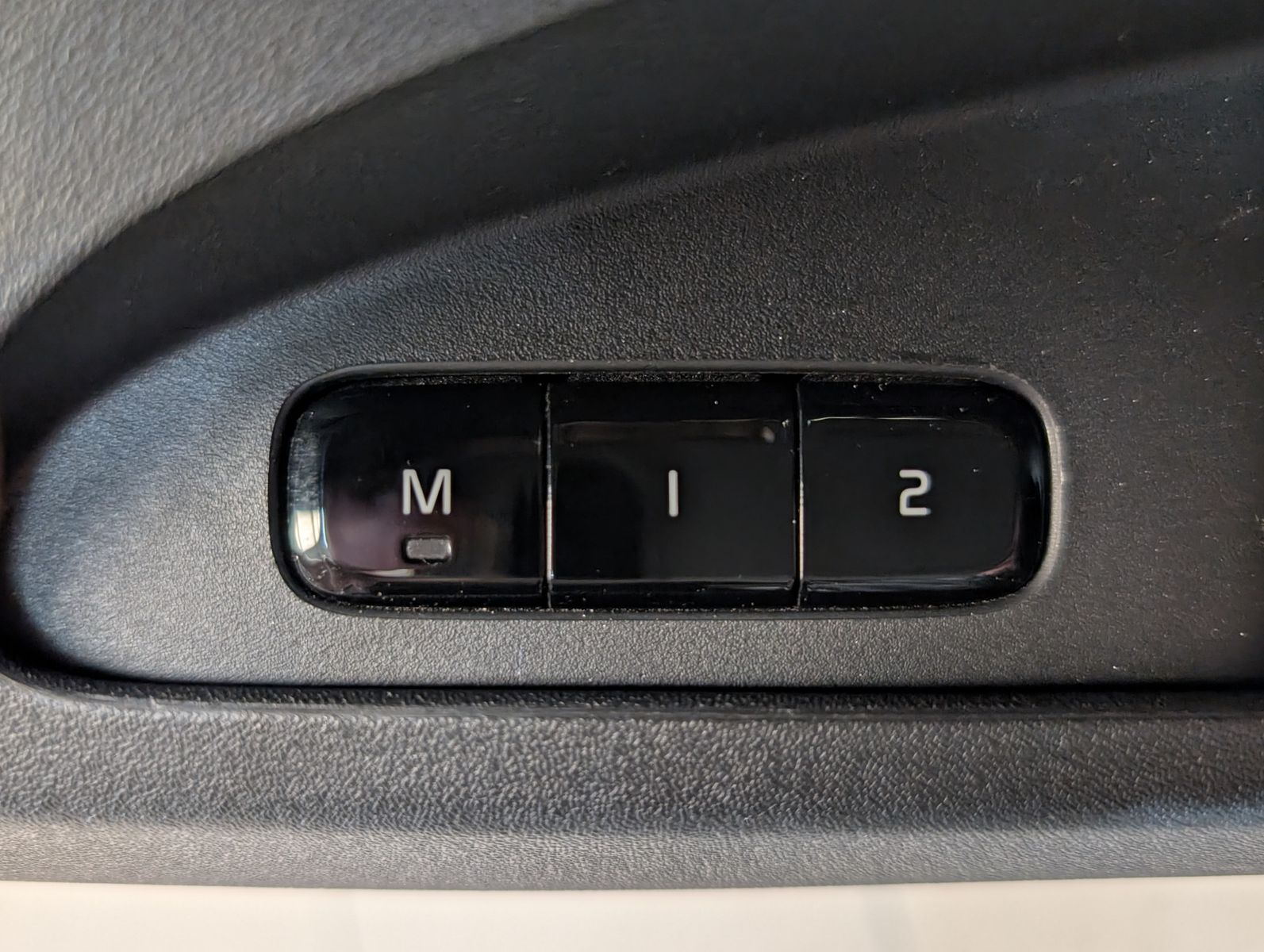 Fahrzeugabbildung Polestar 2 78KWh Long Range Pilot Virtu Memo LED 360° ACC