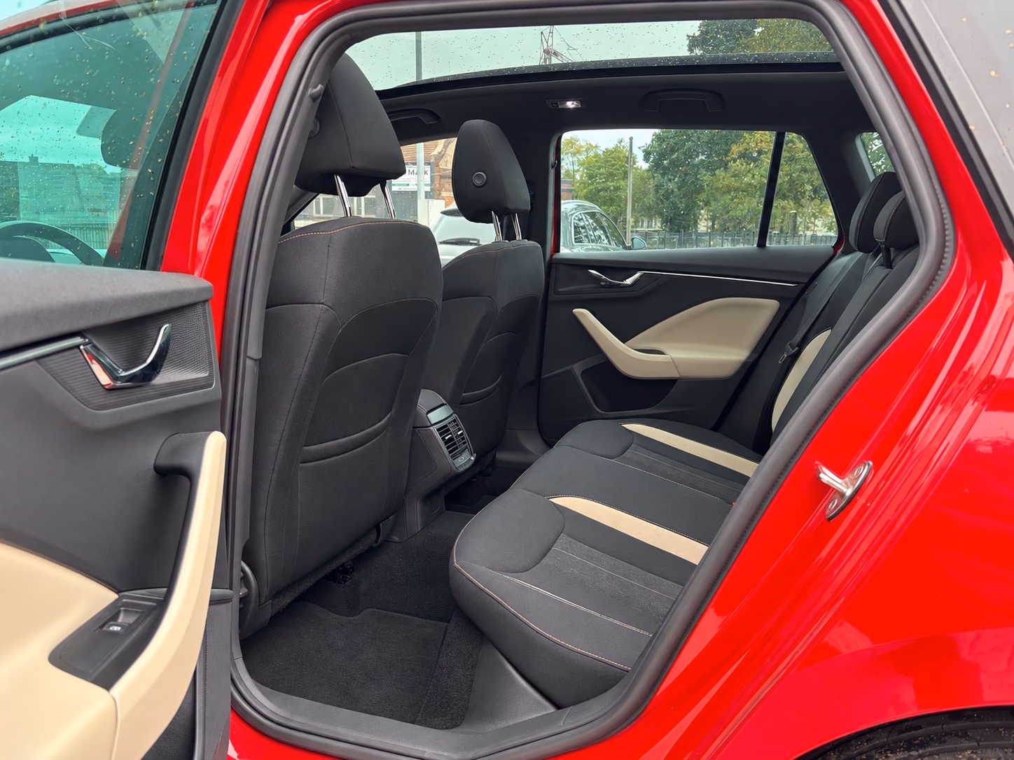 Skoda Kamiq Style * PANO * LED * CARPLAY