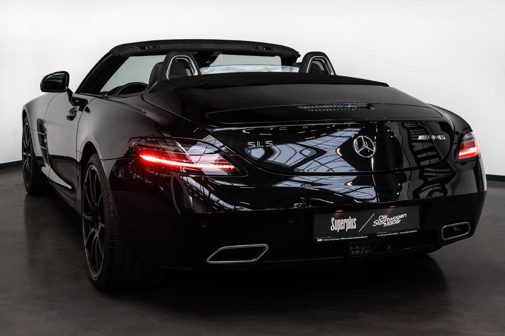 Mercedes-Benz SLS AMG