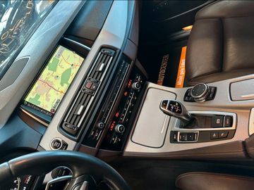 BMW M550 - 11