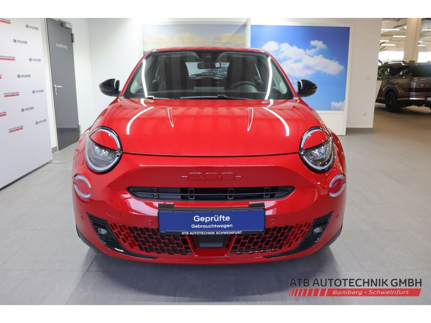Fahrzeugabbildung Fiat 600e 54kWh Red SOH 97,1% LED Apple CarPlay Klima