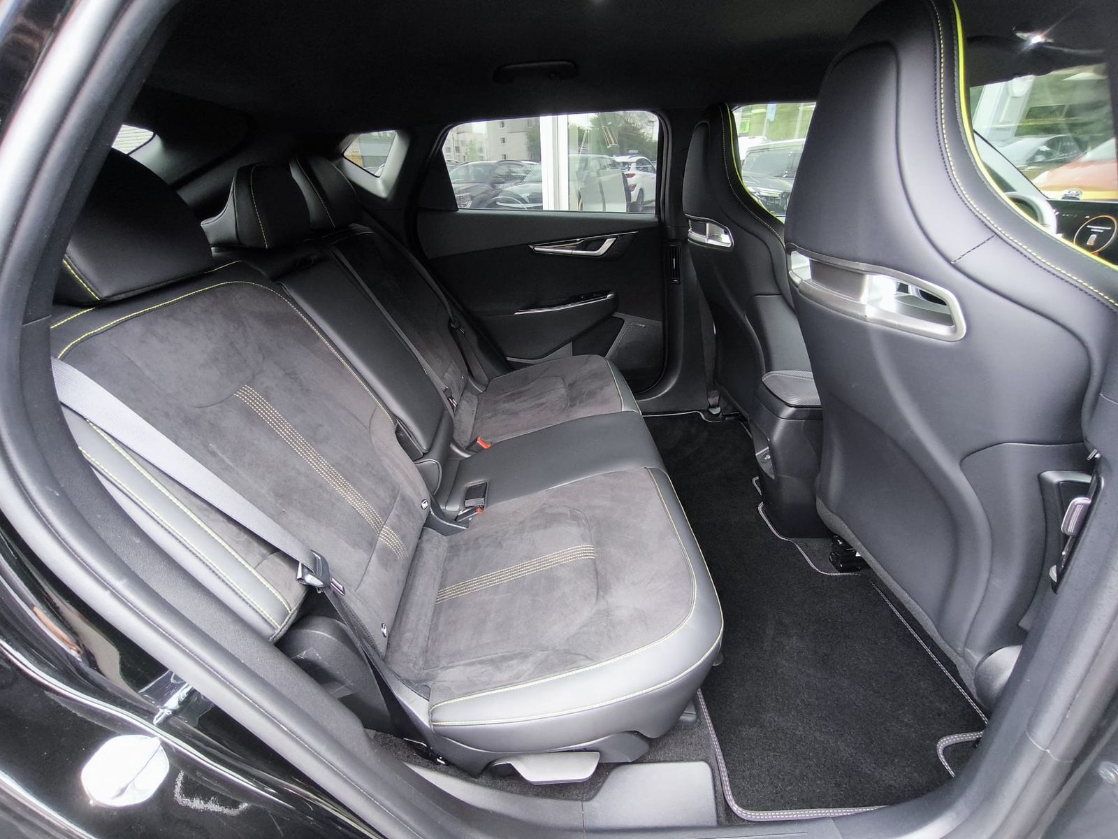 Fahrzeugabbildung Kia EV6 GT 4WD WERKSGAR+NAVI+LED+SHZ+WP+KAM+ACC+DAB+