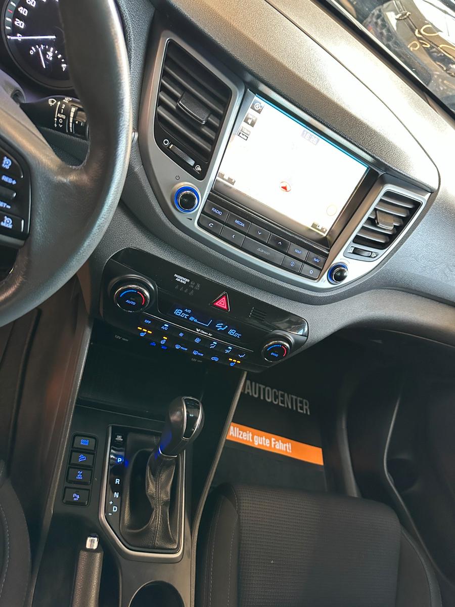 Hyundai Tucson Intro Edition 4WD *NAVI*TEMPOMAT*KLIMA*