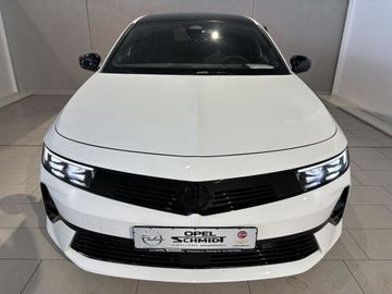 Fotografie 2 des Opel Astra 1.2 Turbo Automatik Ultimate