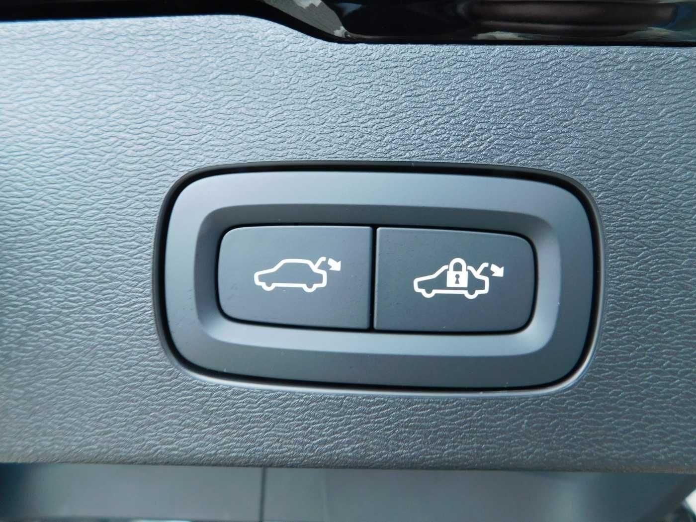 Fahrzeugabbildung Volvo V60 Plug-In-Hybrid T6 Plug-in Hybrid AWD Plus Br