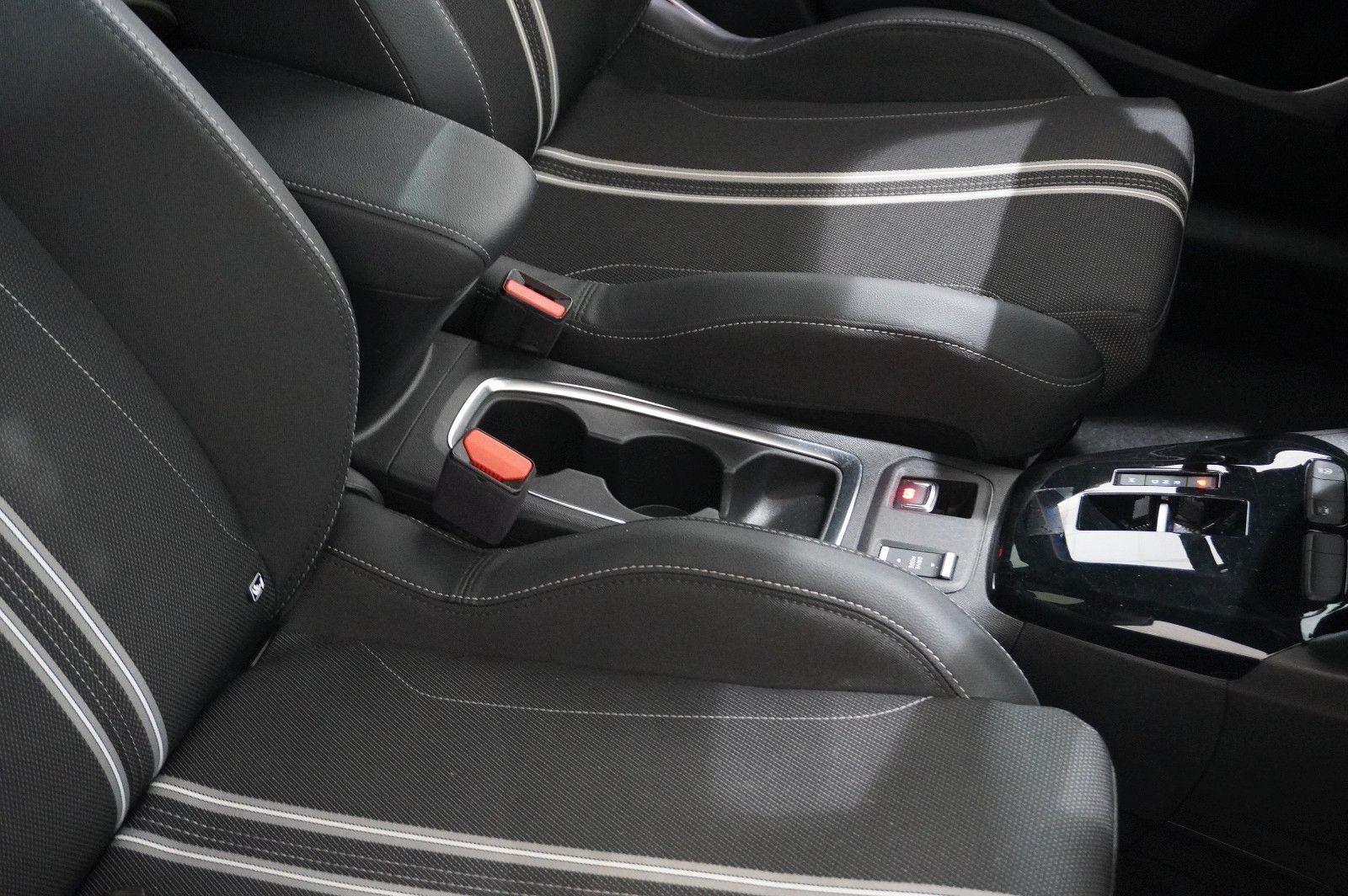 Fahrzeugabbildung Opel Corsa F 1.2T GS SPORT NAVI/LED/KAMERA/SPORT/DAB+