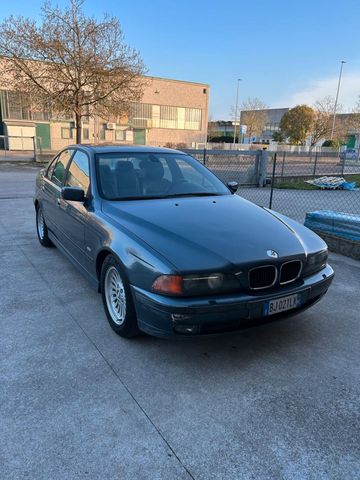 BMW Bmw 520 520i 24V cat Futura