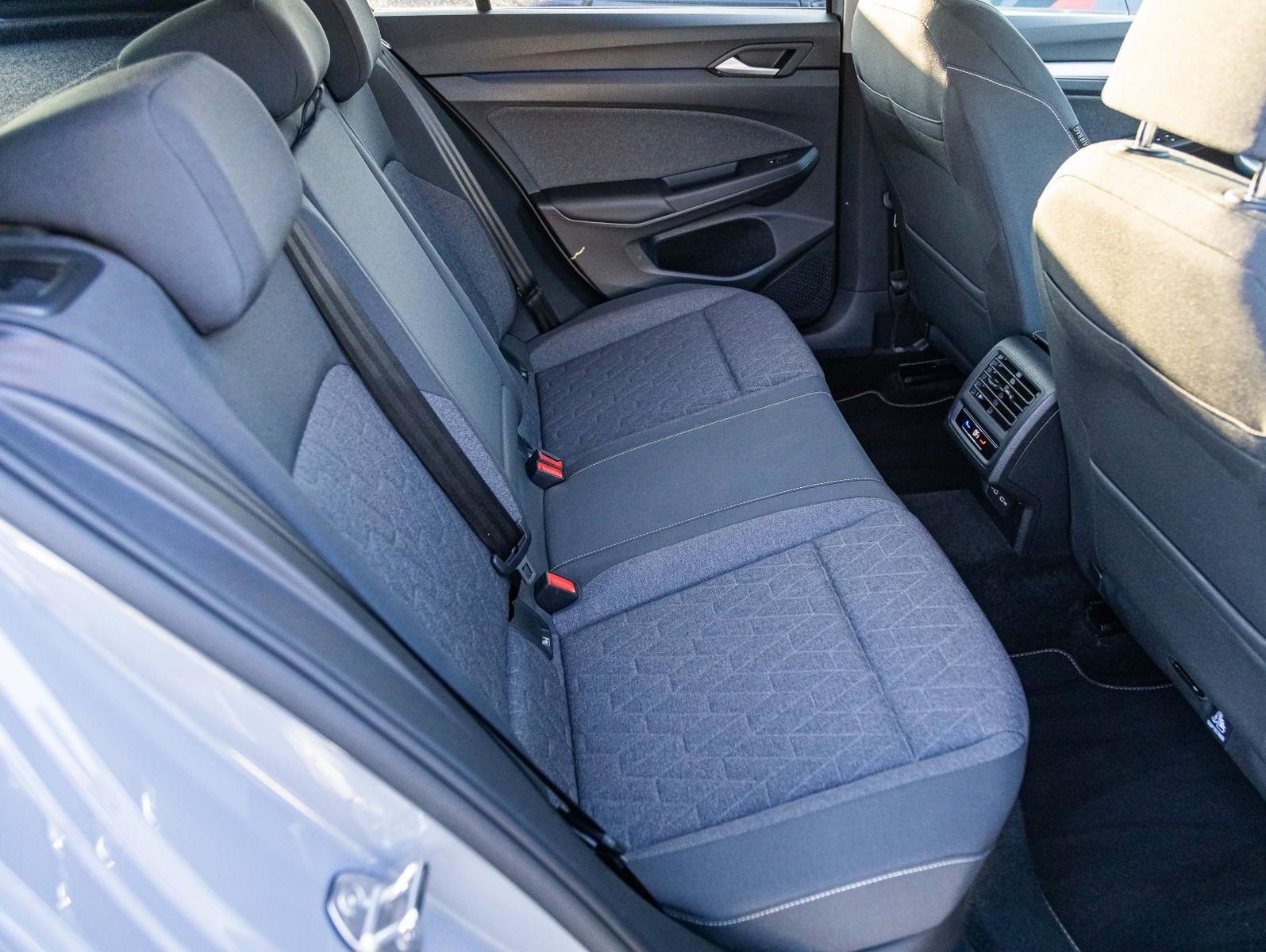 Volkswagen Golf VIII 1.5 eTSI "MOVE" DSG Navi LED Digital C, миниатюра 16