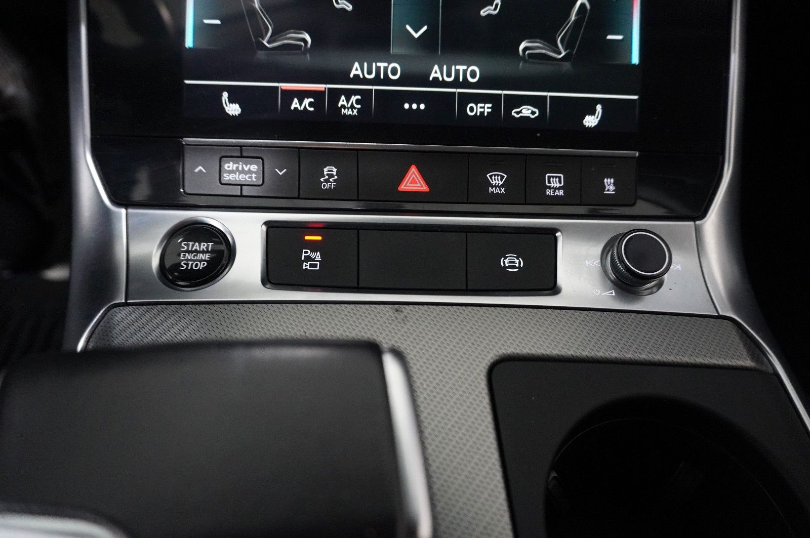 Fahrzeugabbildung Audi A6 Avant 40 TDI QUATTRO SPORT NAVI/ACC/SH/AHK