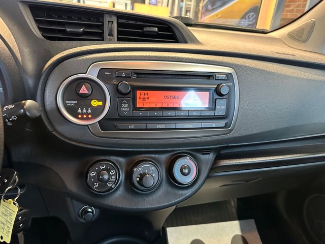 Toyota Yaris 1,33-l-Dual-VVT-i Life