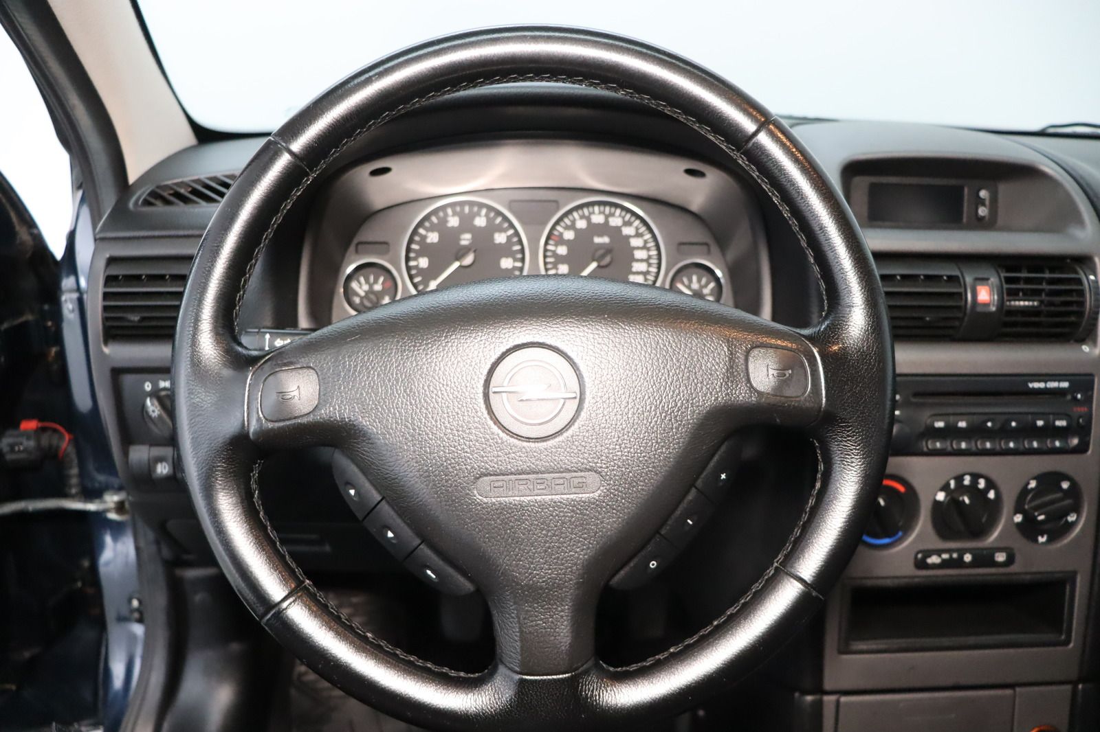 Fahrzeugabbildung Opel Astra 1.6 Fresh * Xenon * Klima