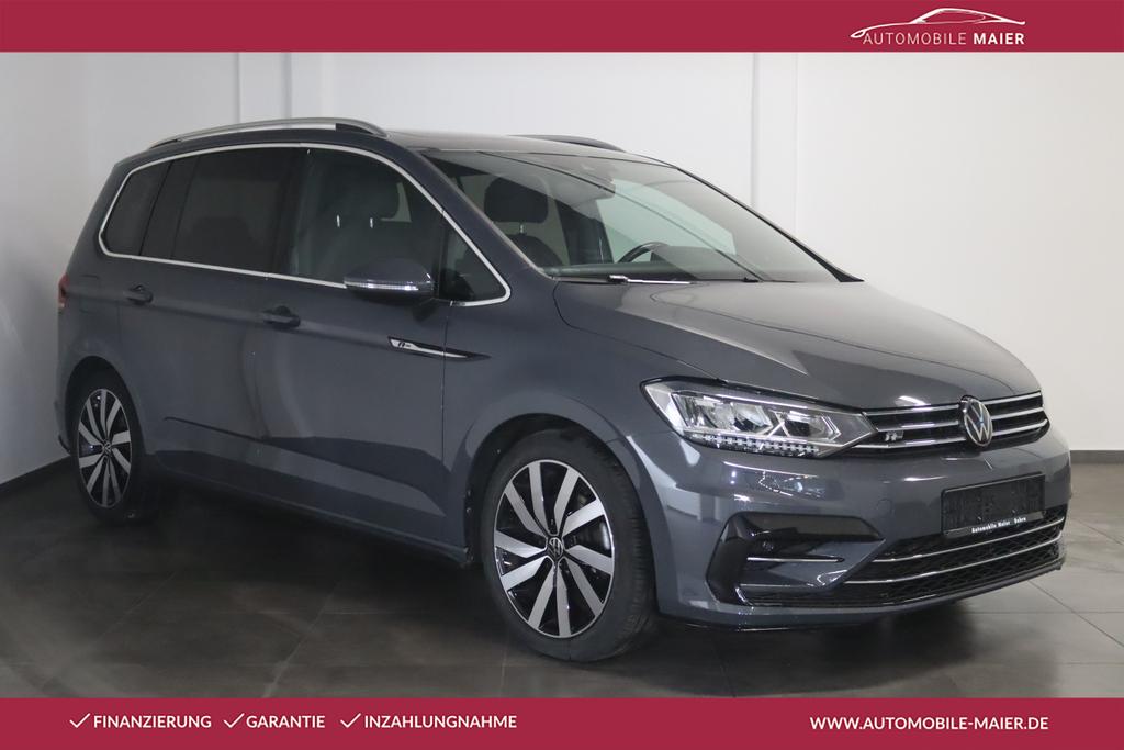 Volkswagen Touran 20 TDI 3x R LineNAVLEDPANOAHK7SI 2022