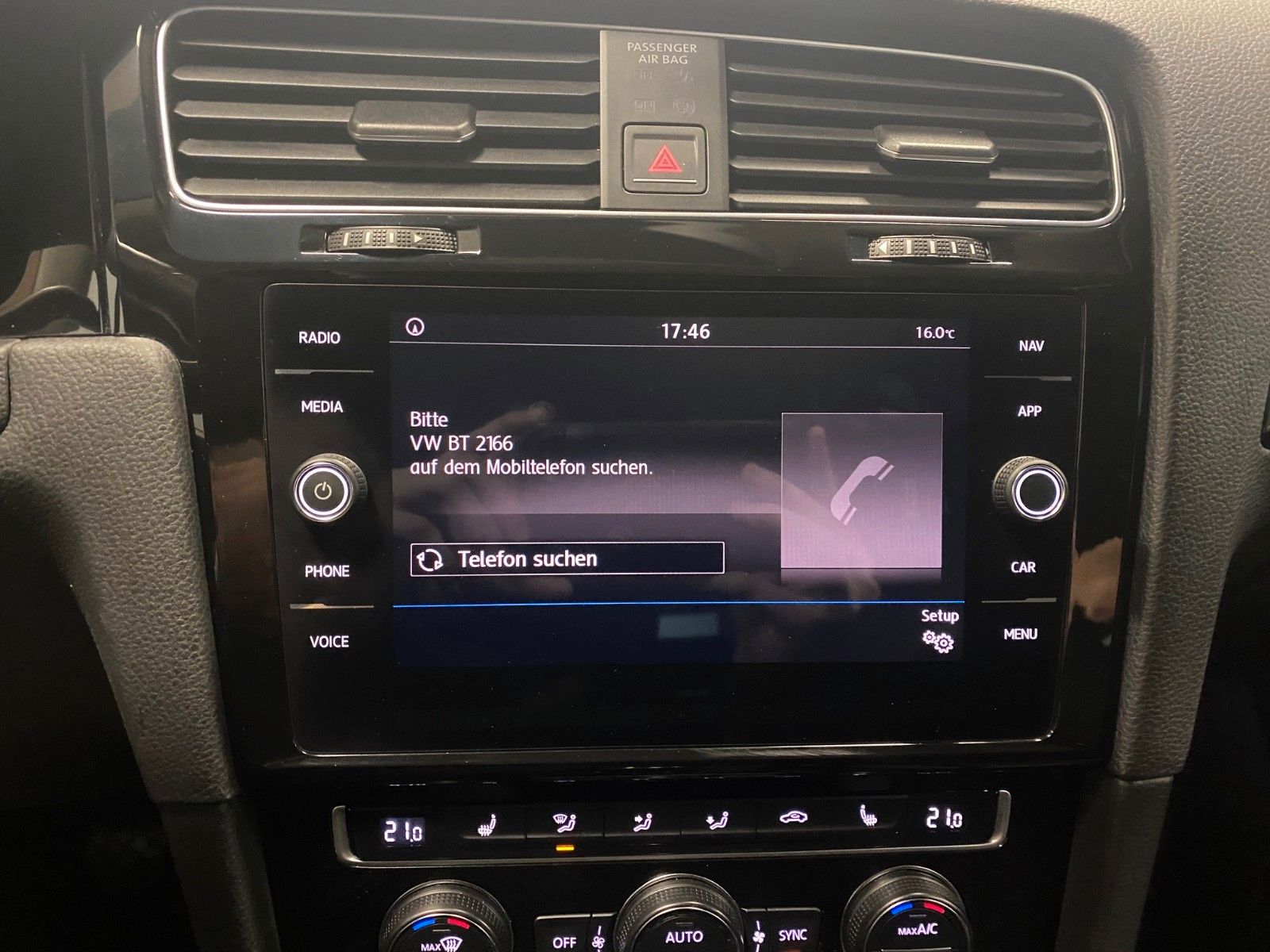 Fahrzeugabbildung Volkswagen Golf 7 1.4 TSI Highline+NAVI+ACC+ergoACTIVE+PDC+