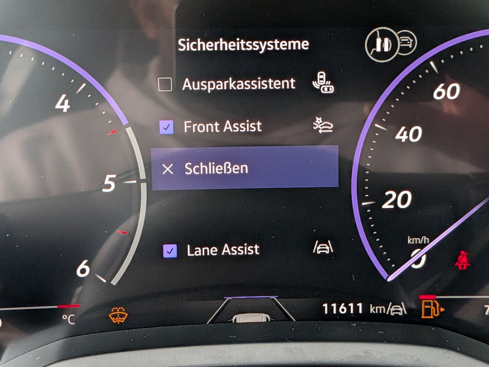 Fahrzeugabbildung Volkswagen Touareg 3.0TDI 4M R-Line VOLL Black 22" UPE 114T