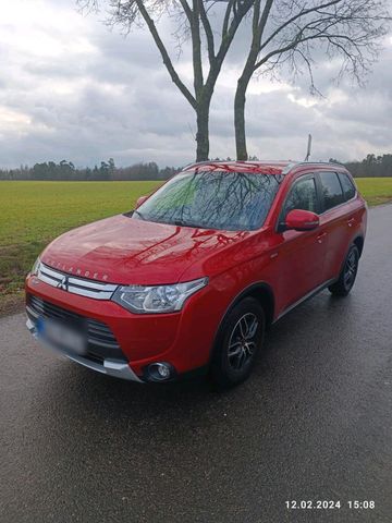 Mitsubishi Outlander Allrad 4 WD SUV