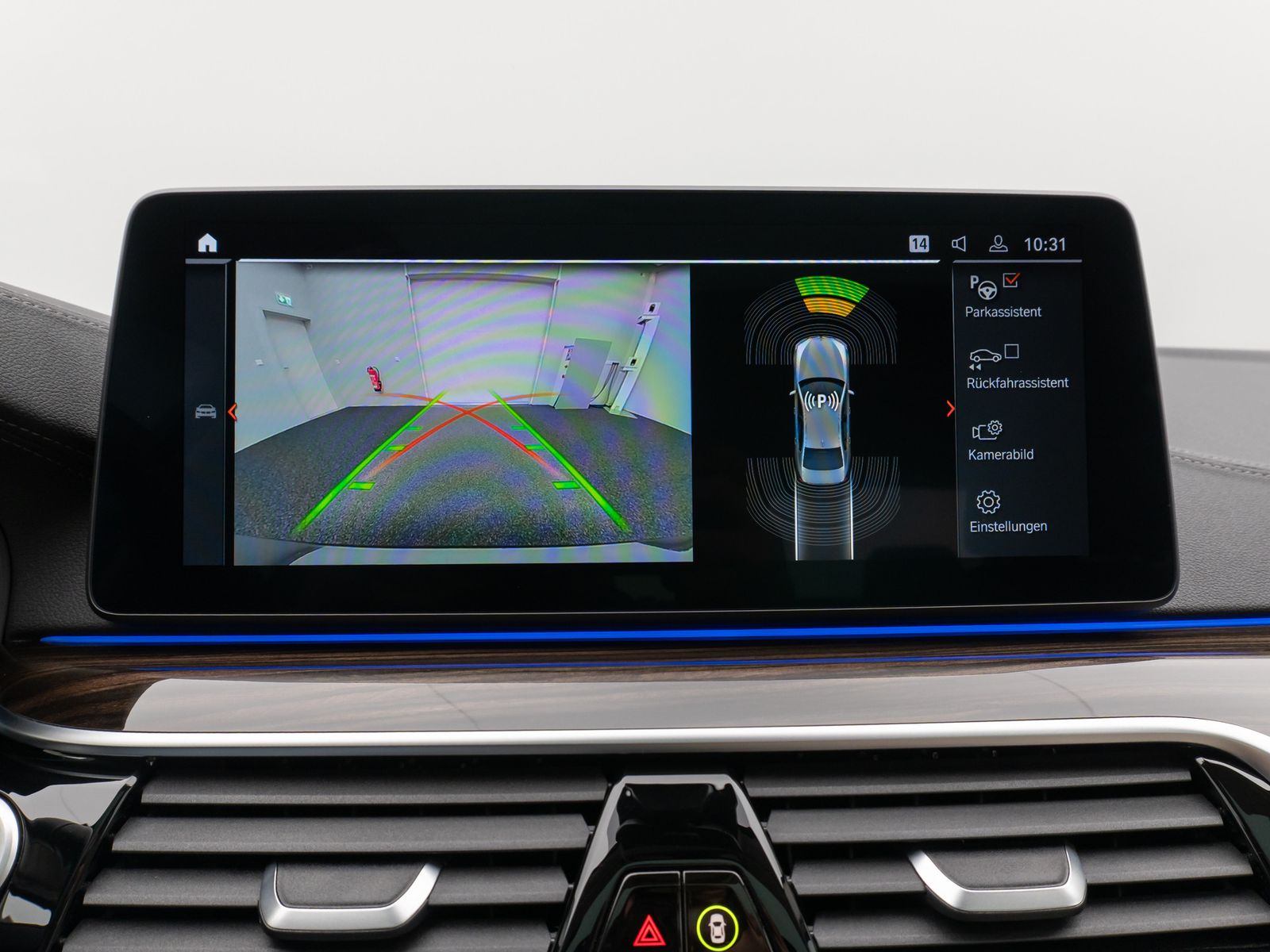 Fahrzeugabbildung BMW 540i Luxury Line Kamera Glasdach Laser HUD H/K