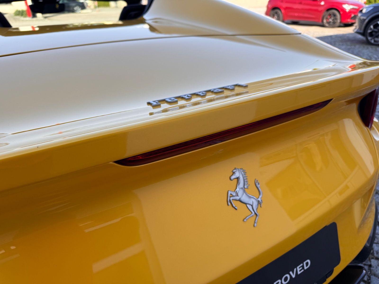 Fahrzeugabbildung Ferrari 812 GTS*Atelier*all Carbon*painted*ADAS