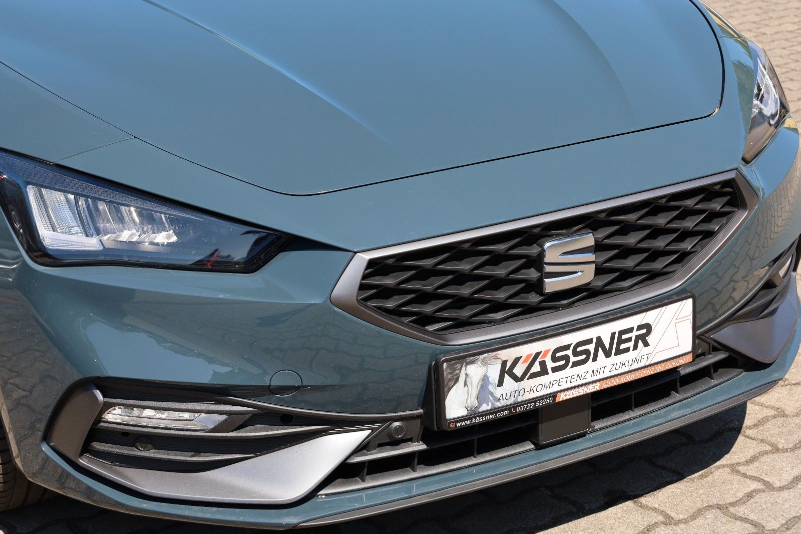 Fahrzeugabbildung SEAT Leon Sportstourer 1.5 eTSI FR *DSG *AHZV