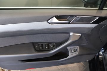 Volkswagen Passat 2.0 TDI Business ACC+LED+CARPLAY+AHK