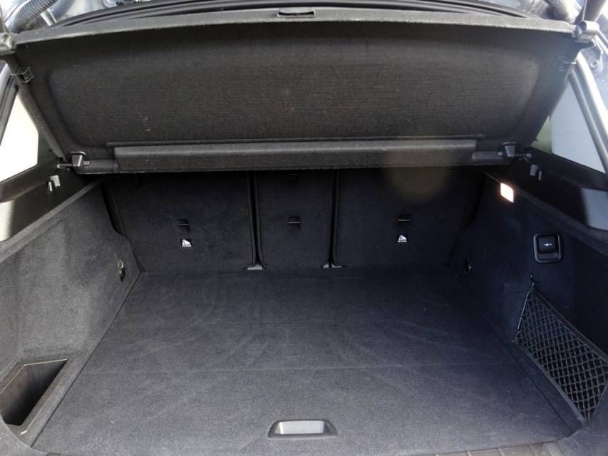 Fahrzeugabbildung BMW X1 xDrive 20d  Allrad Automatik Sport Line AHK