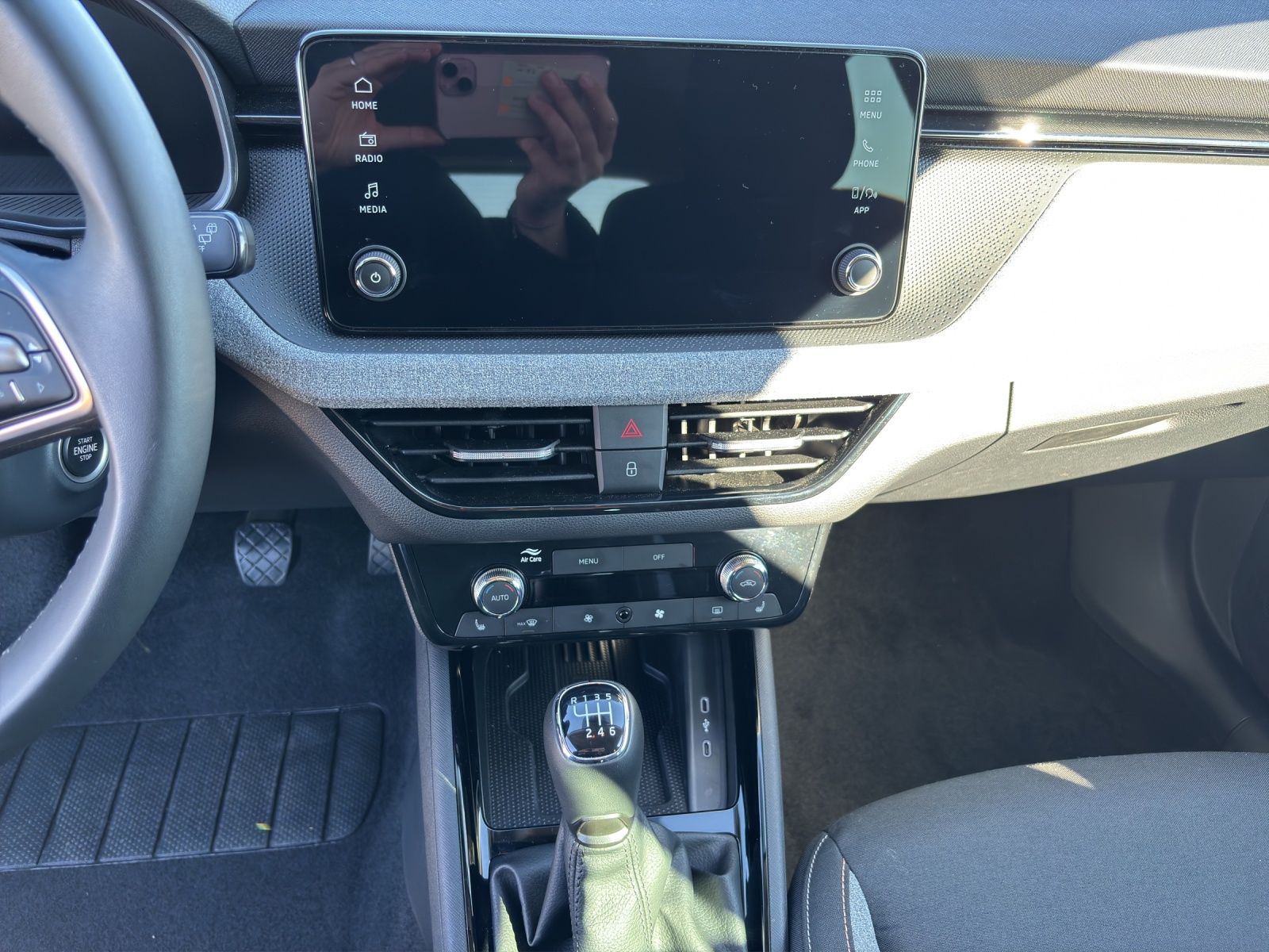 Fahrzeugabbildung SKODA Scala Selection 1.0 TSI Matrix LED AHZ Climatron