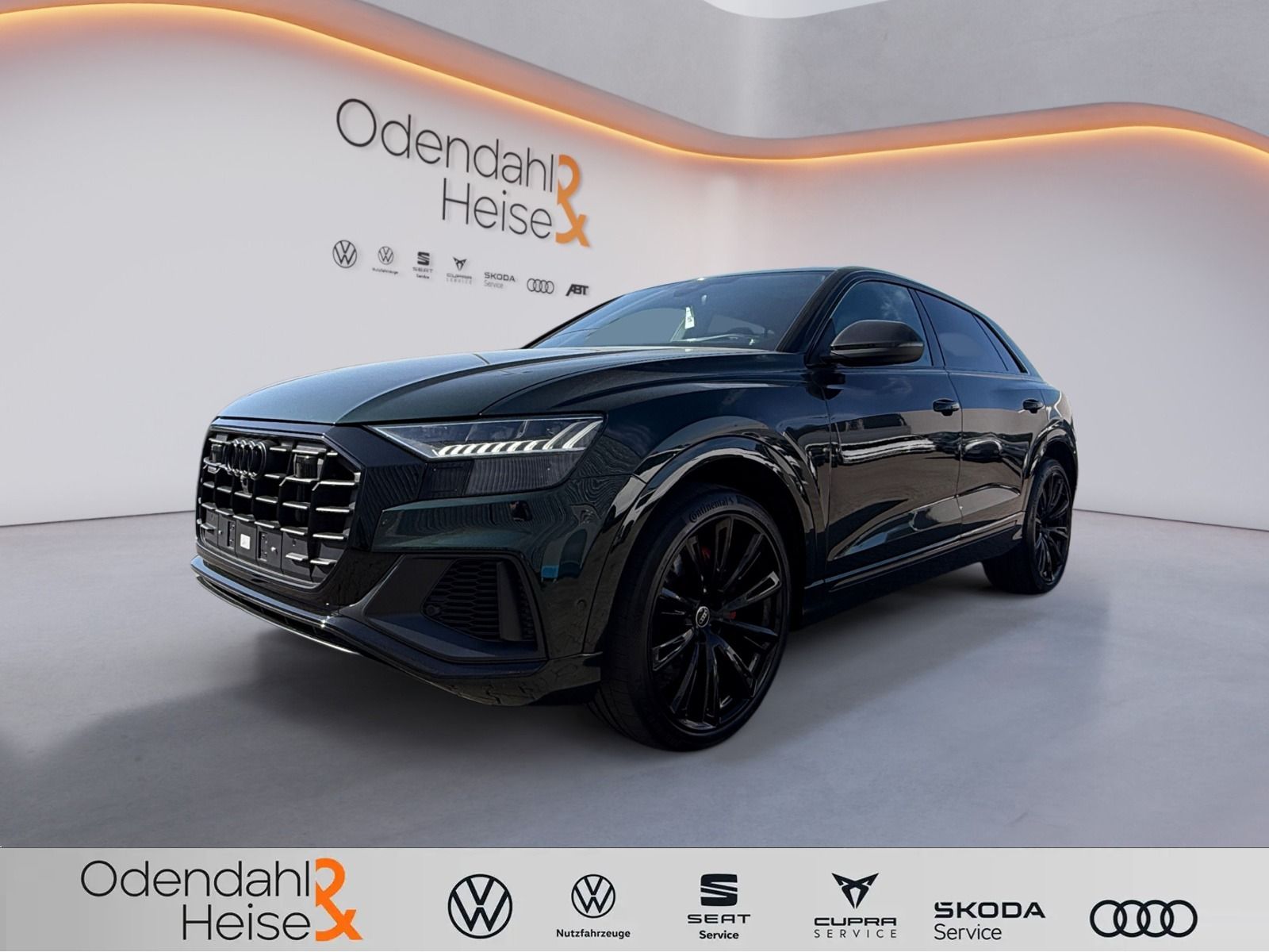 AUDI Q8 55 TFSI quattro tiptronic PANO / B &amp; O / 360°