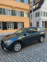 BMW X1 xDrive20i Allrad, Vollleder, 8-fach Alufelgen - BMW: Alufelgen