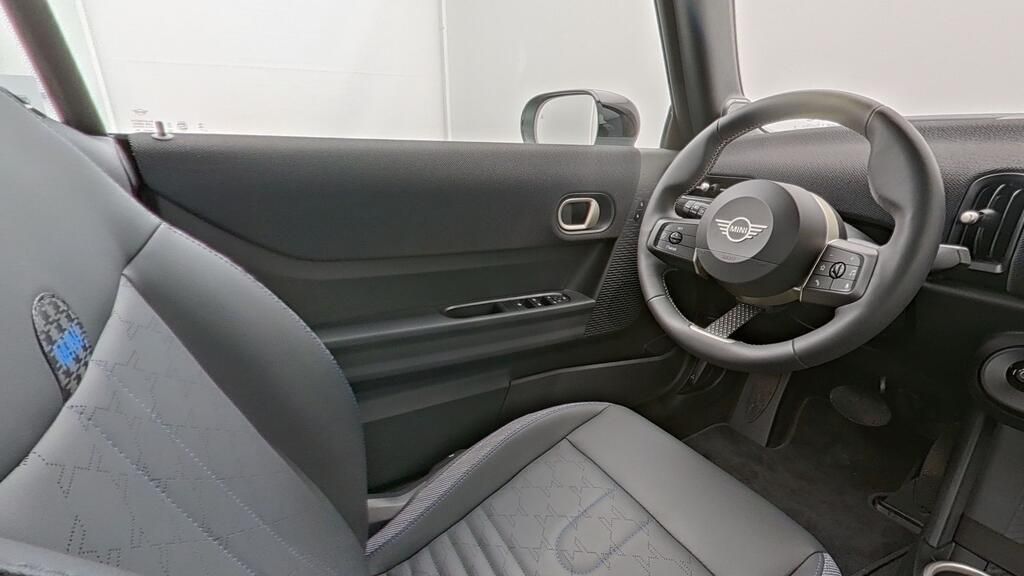 MINI Cooper Cabrio - Bild 11