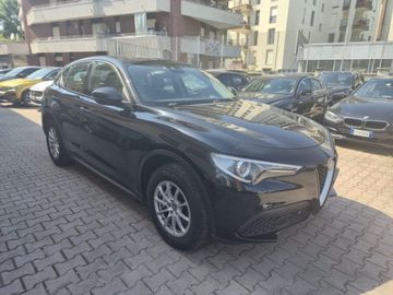 Alfa-Romeo Stelvio - 3