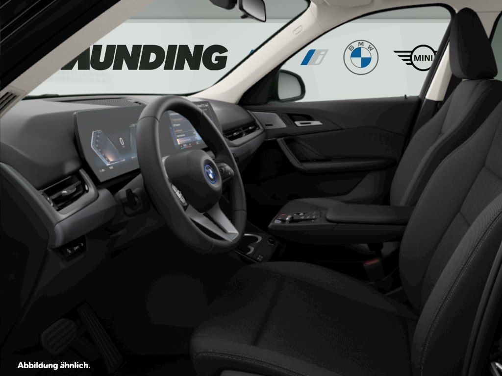 BMW iX1 - Bild 3